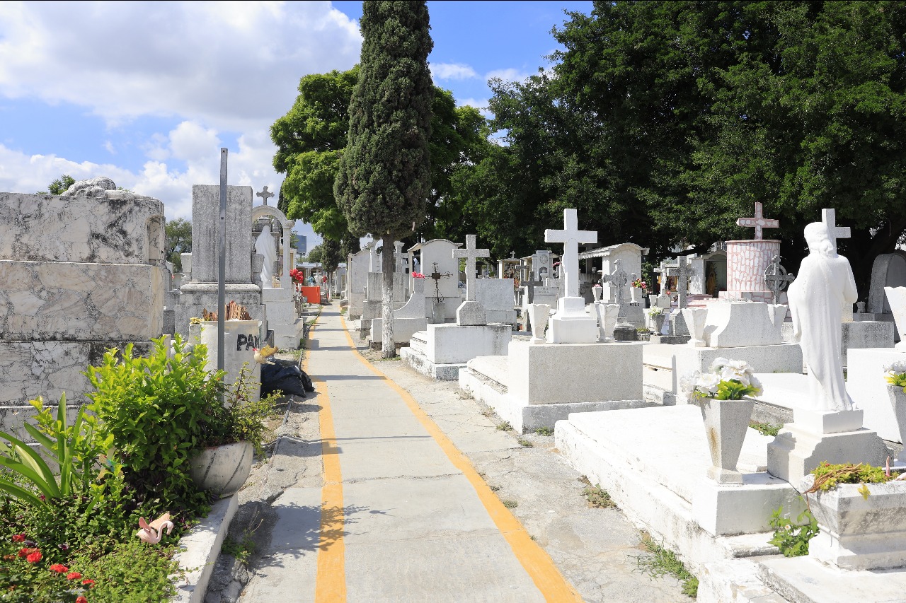 Alista Guadalupe panteones municipales para el Día de Muertos