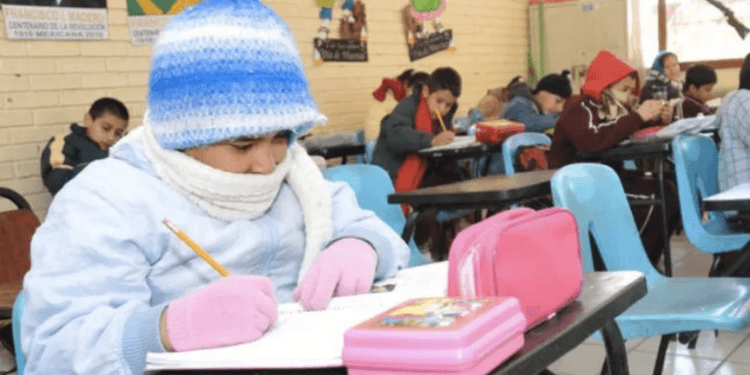 Asistencia escolar por frente frío